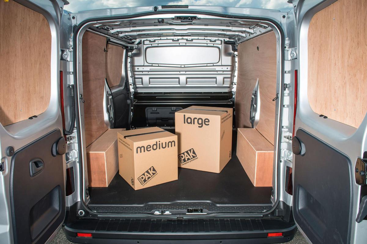 Renault Trafic back doors open