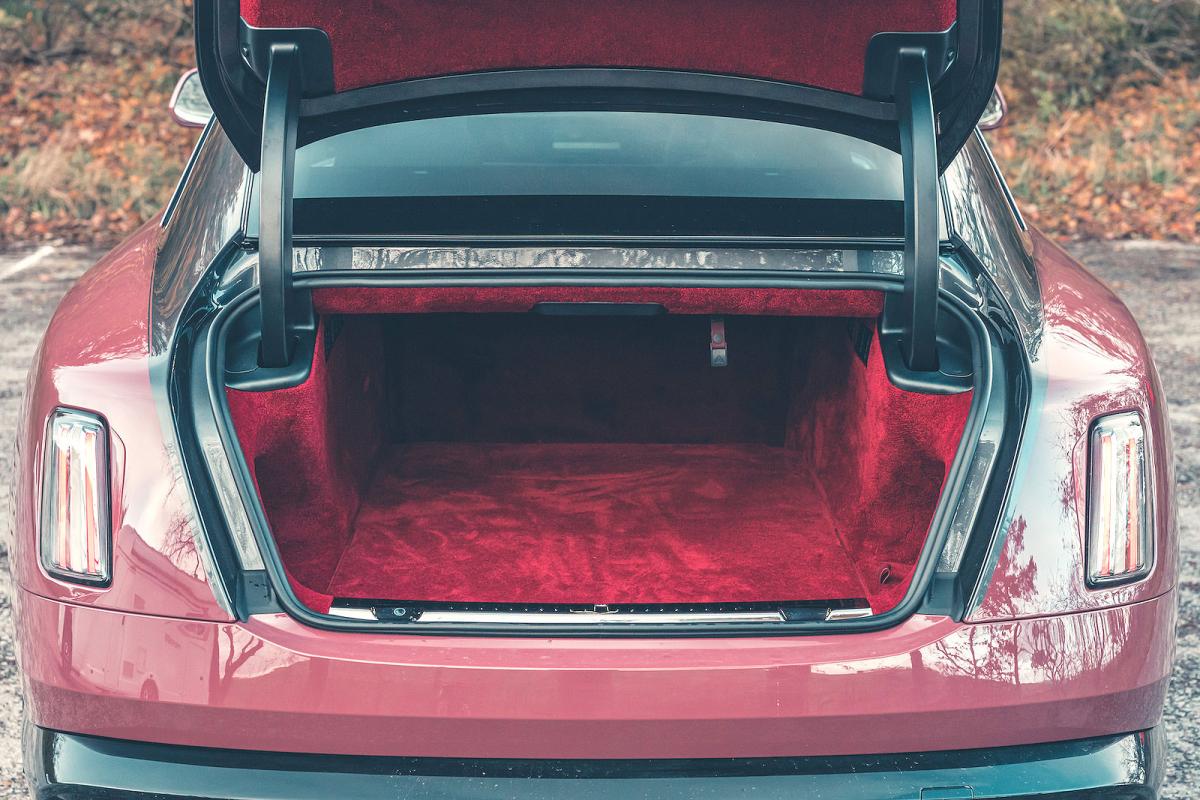 Rolls-Royce Spectre boot