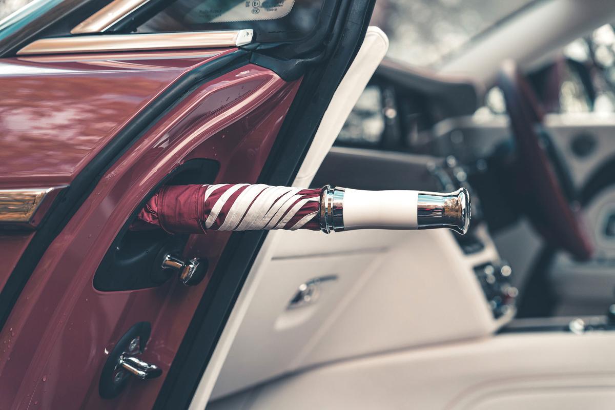 Rolls-Royce Spectre door umbrella