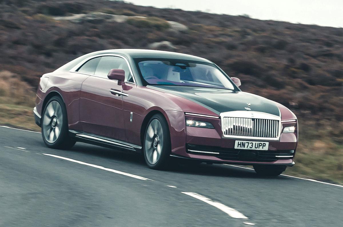 Rolls-Royce Spectre front cornering