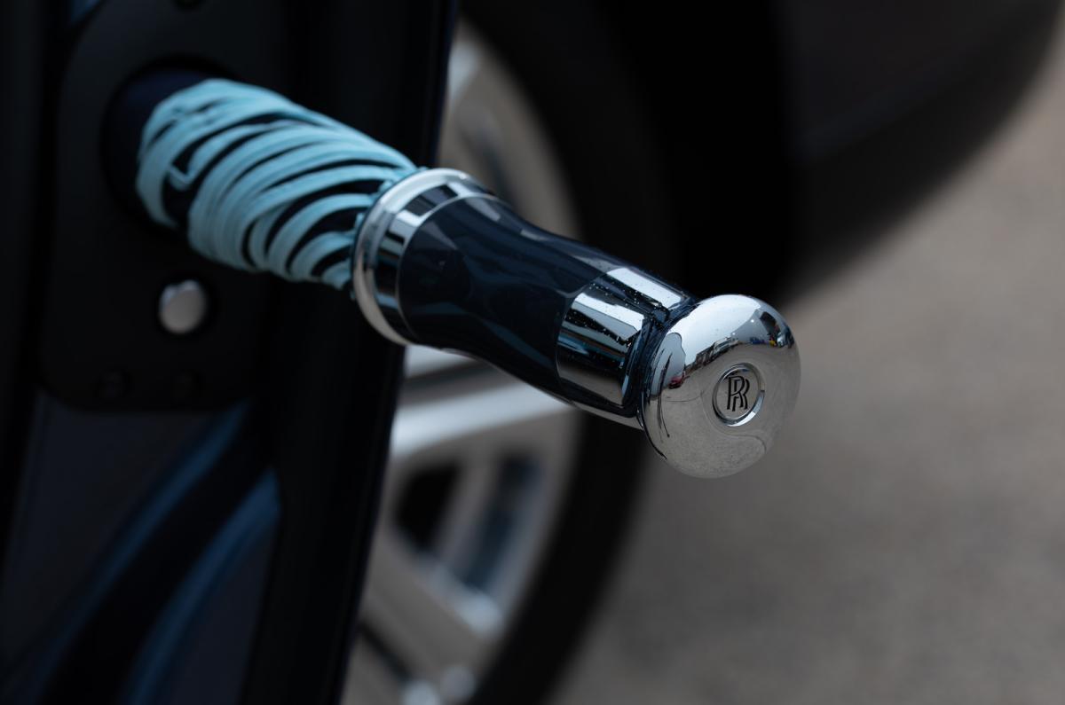 Rolls-Royce Cullinan umbrella