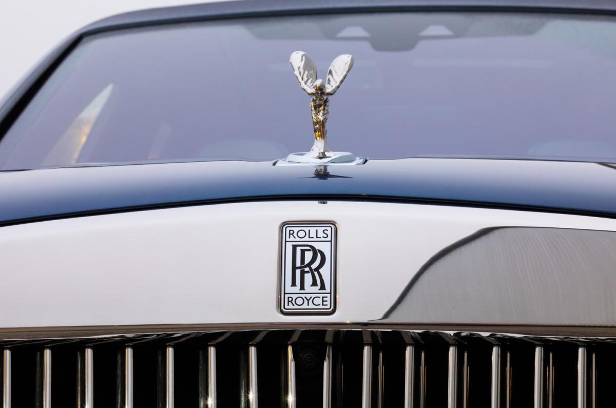 Rolls-Royce Cullinan front grille