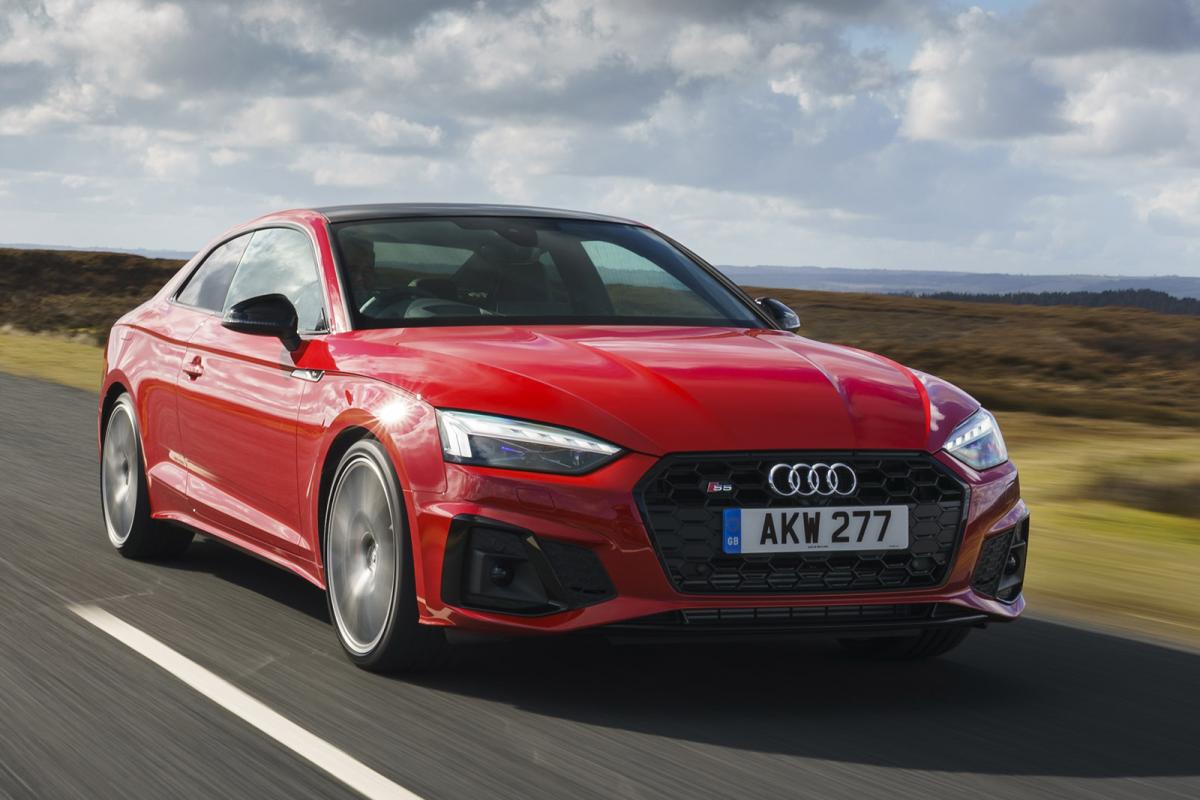 Audi S5 front right driving
