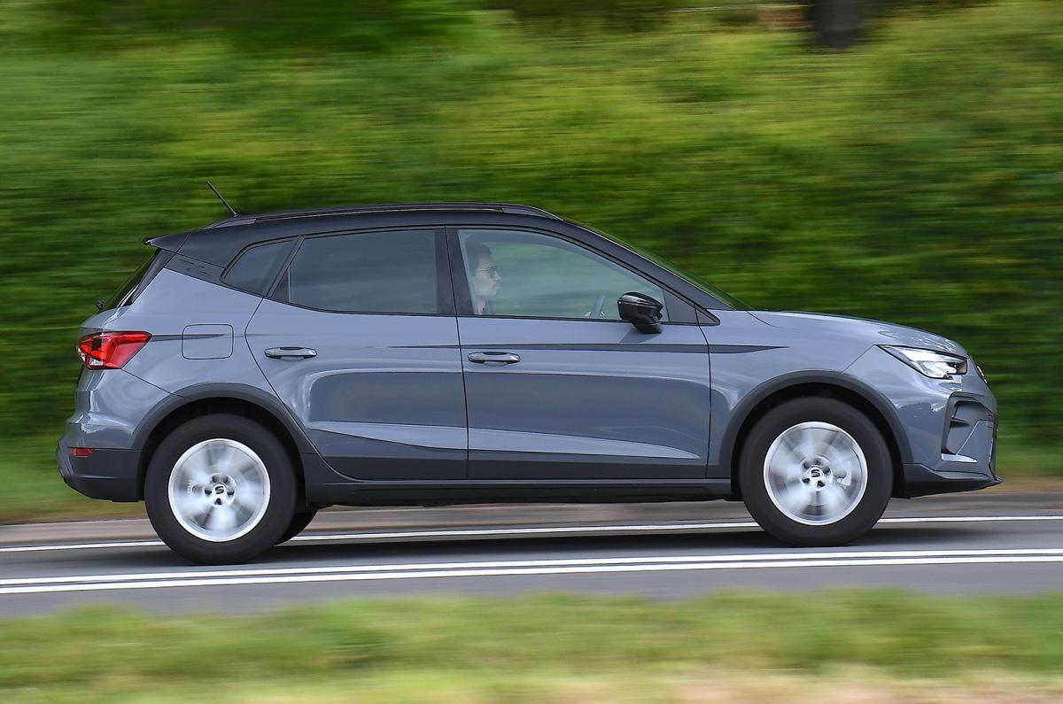 Seat Arona driving side