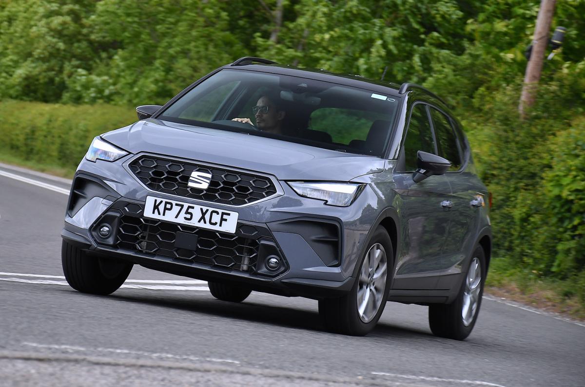 Seat Arona front cornering
