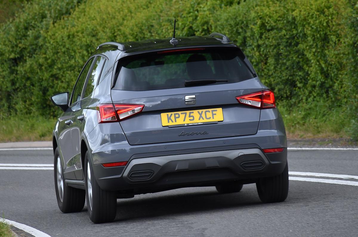 Seat Arona rear cornering