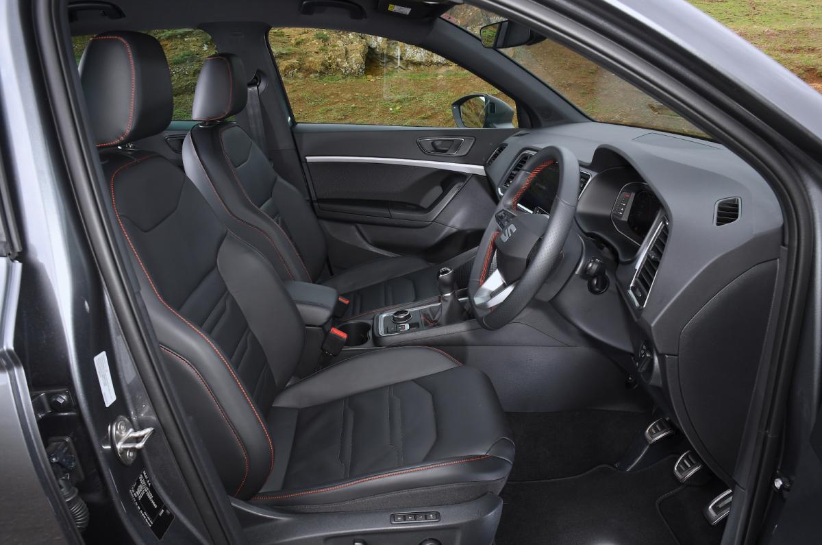 Seat Ateca front seats