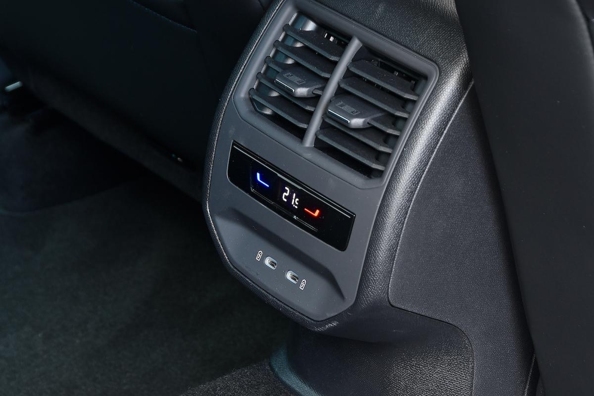 Seat Leon interior detail