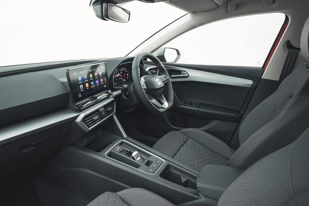 Seat Leon Estate front seats