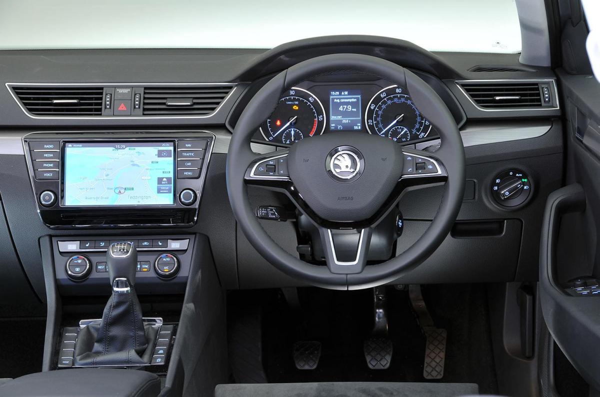 Used Skoda Superb Estate 2015-2024 dashboard