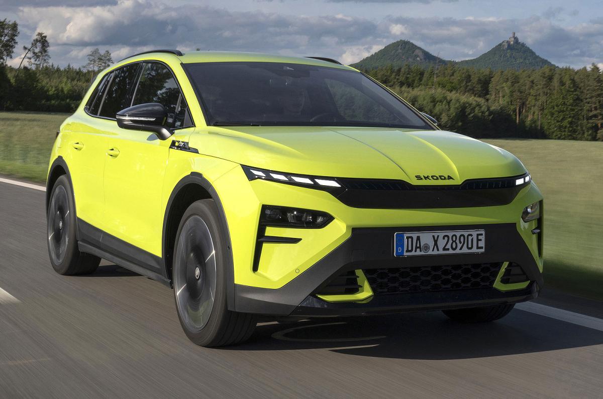 Skoda Elroq vRS front right driving