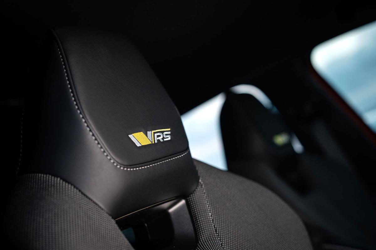 Skoda Enyaq vRS headrest