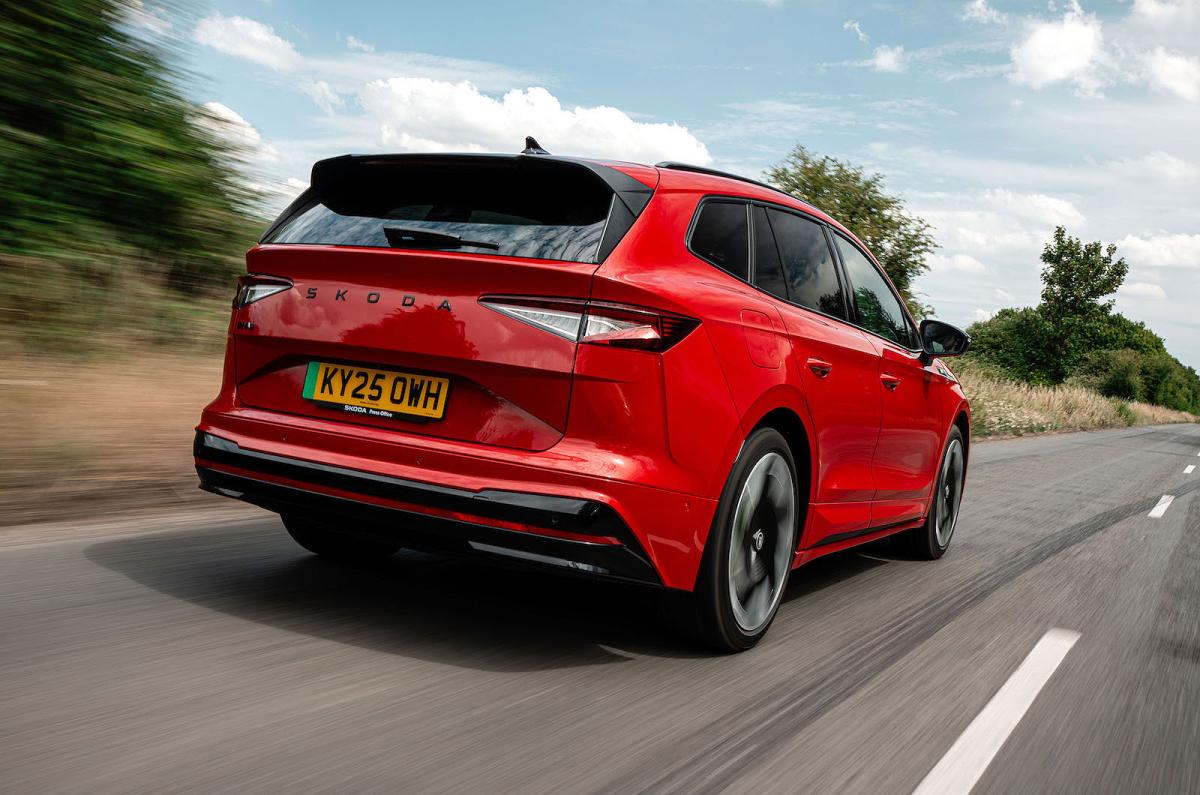 Skoda Enyaq vRS rear right driving