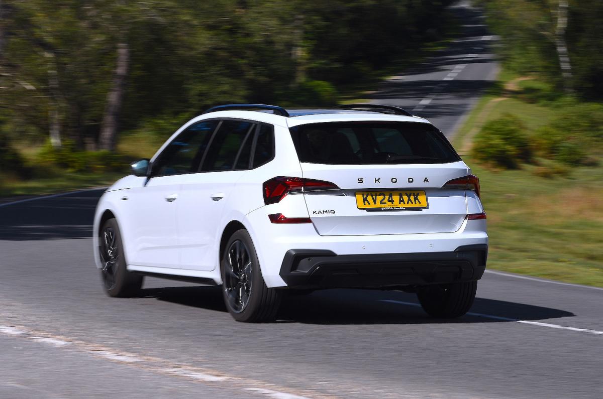 Skoda Kamiq rear left driving