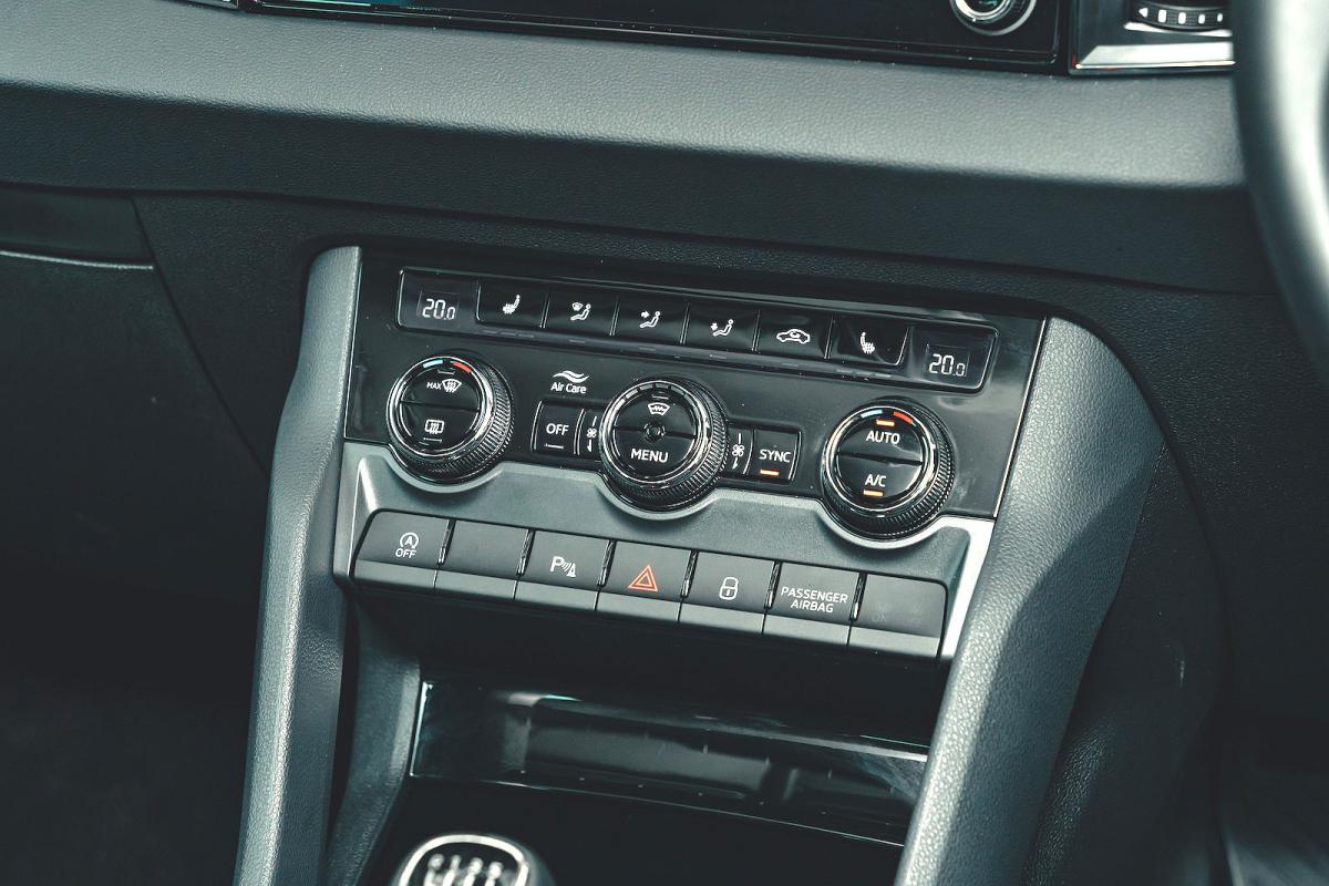 Skoda Karoq interior air-con controls