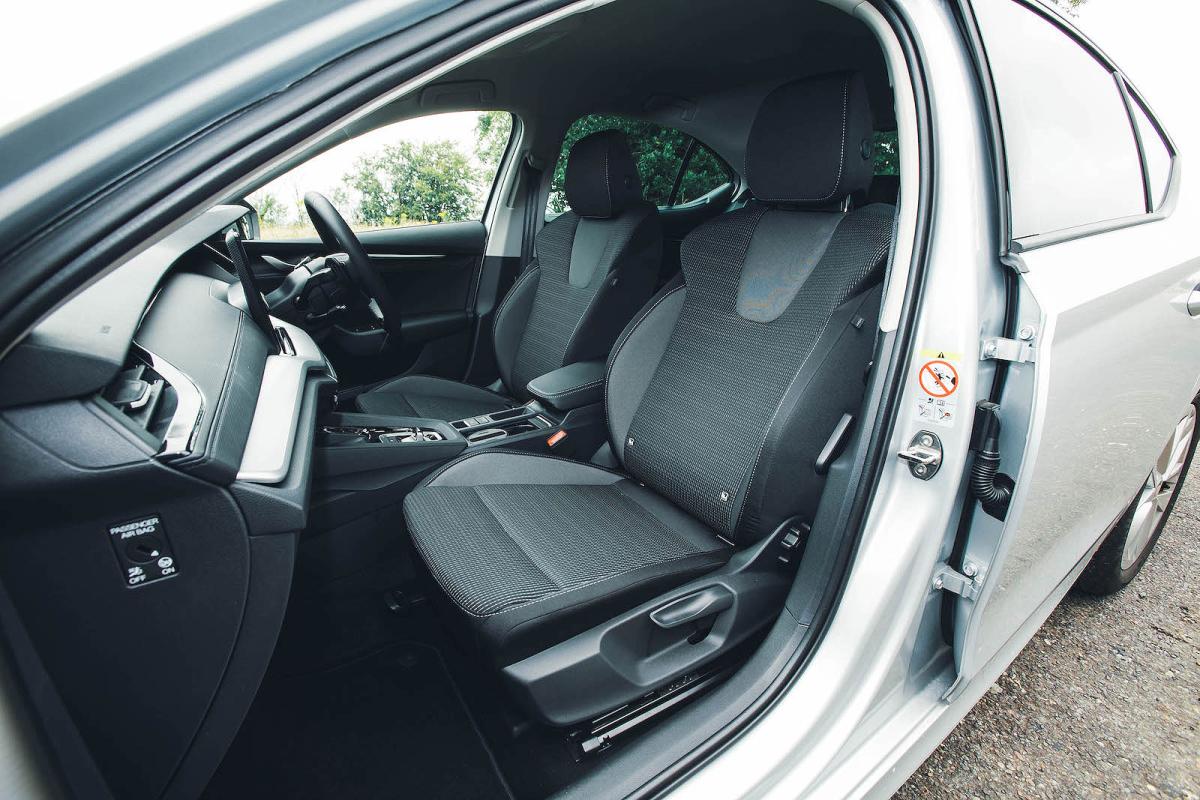 Skoda Octavia front seats