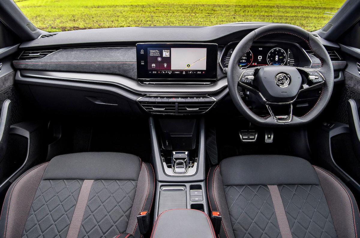 Skoda Octavia vRS 2022 interior dashboard
