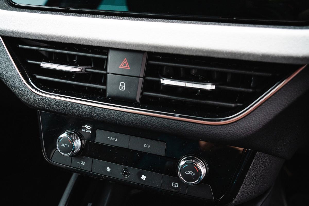 Skoda Scala air-con controls