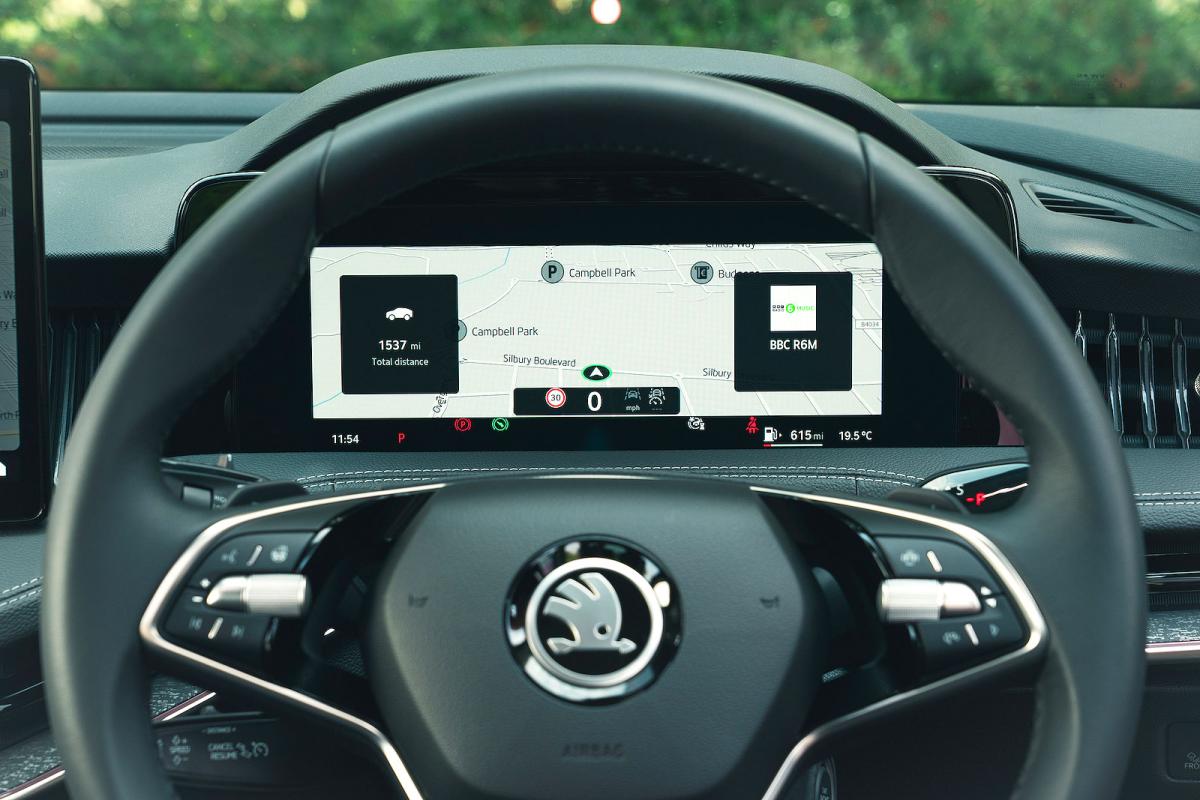 Skoda Superb driver display