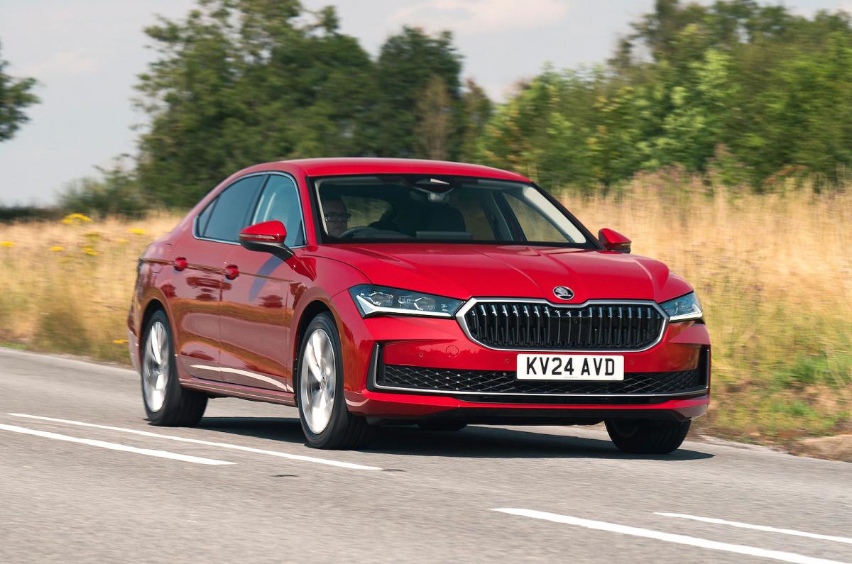 Skoda Superb front right driving