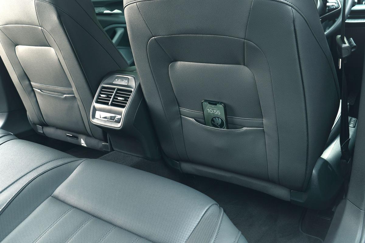 Skoda Superb rear interior detail
