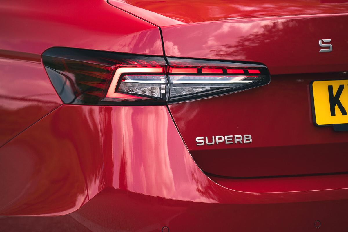 Skoda Superb rear lights