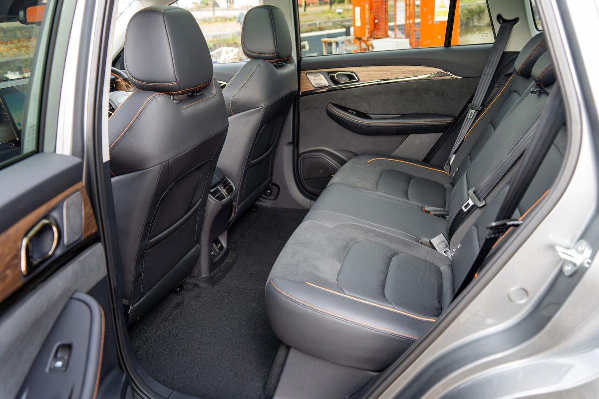 Skywell BE11 back seats