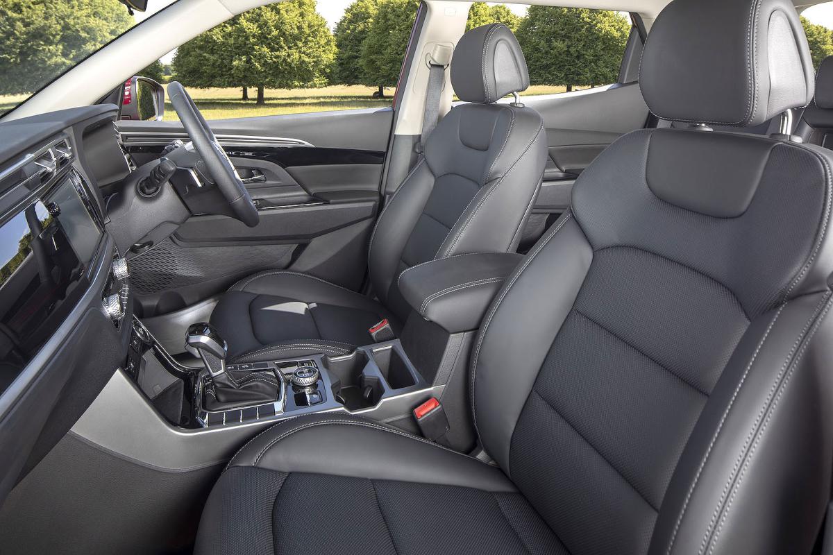 Ssangyong Korando interior front seats