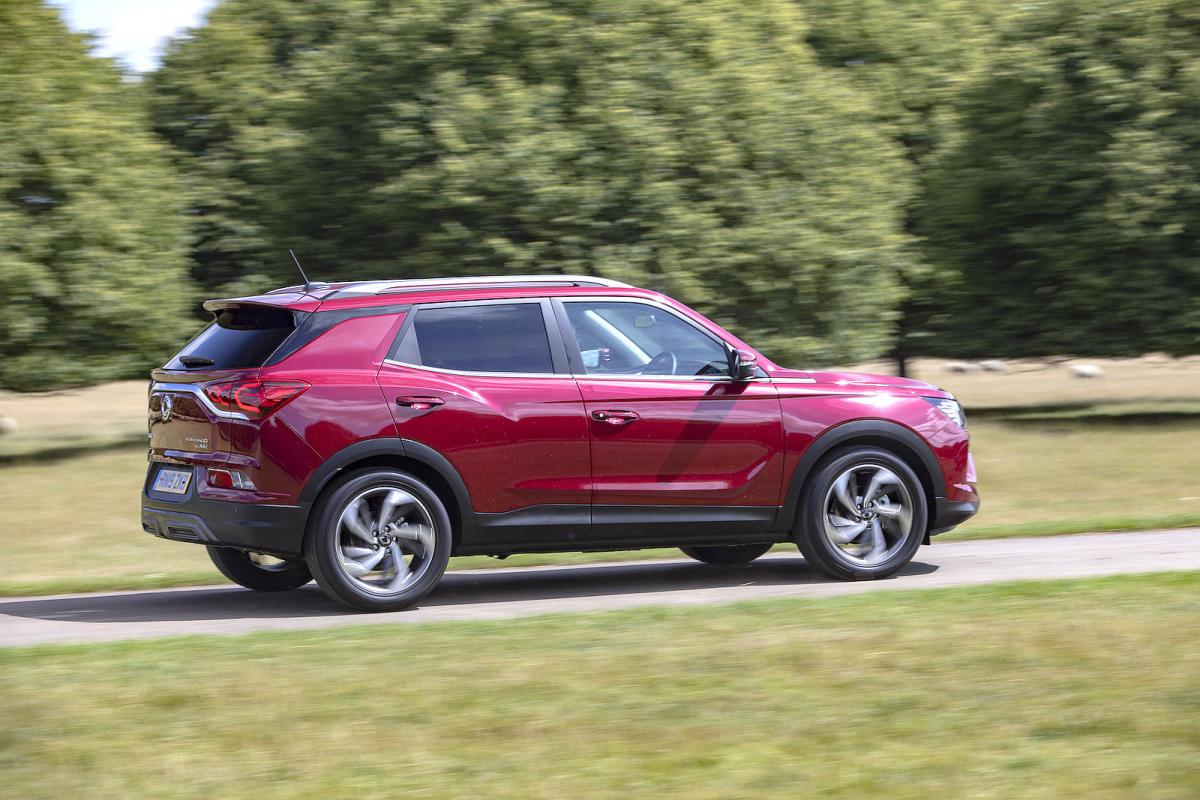 Ssangyong Korando rear right driving