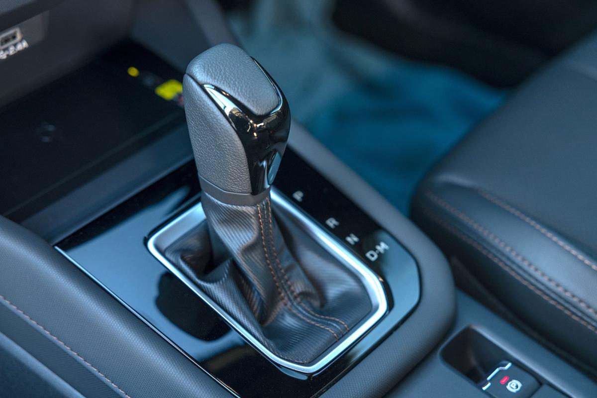 Subaru Forester gear selector