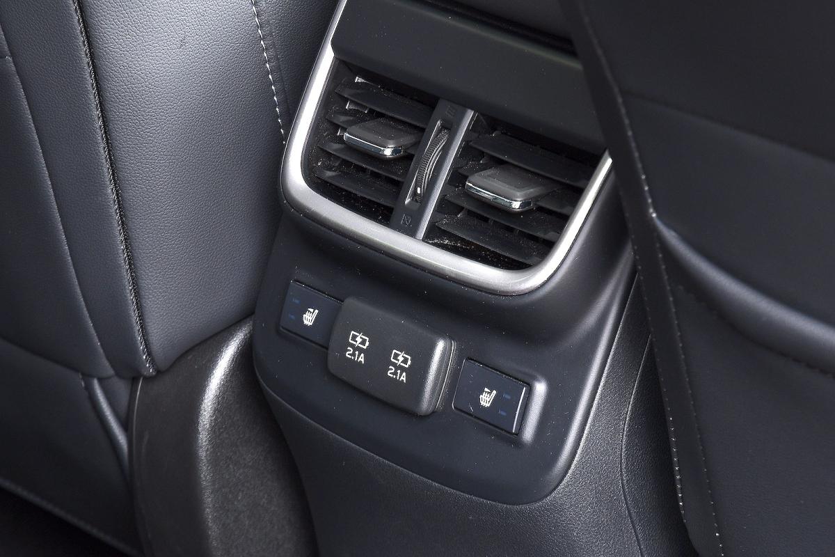 Subaru Outback rear interior detail