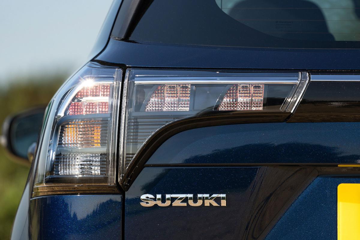 Suzuki S-Cross rear lights