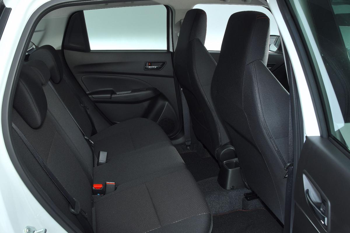 Suzuki Swift Sport interior back seats