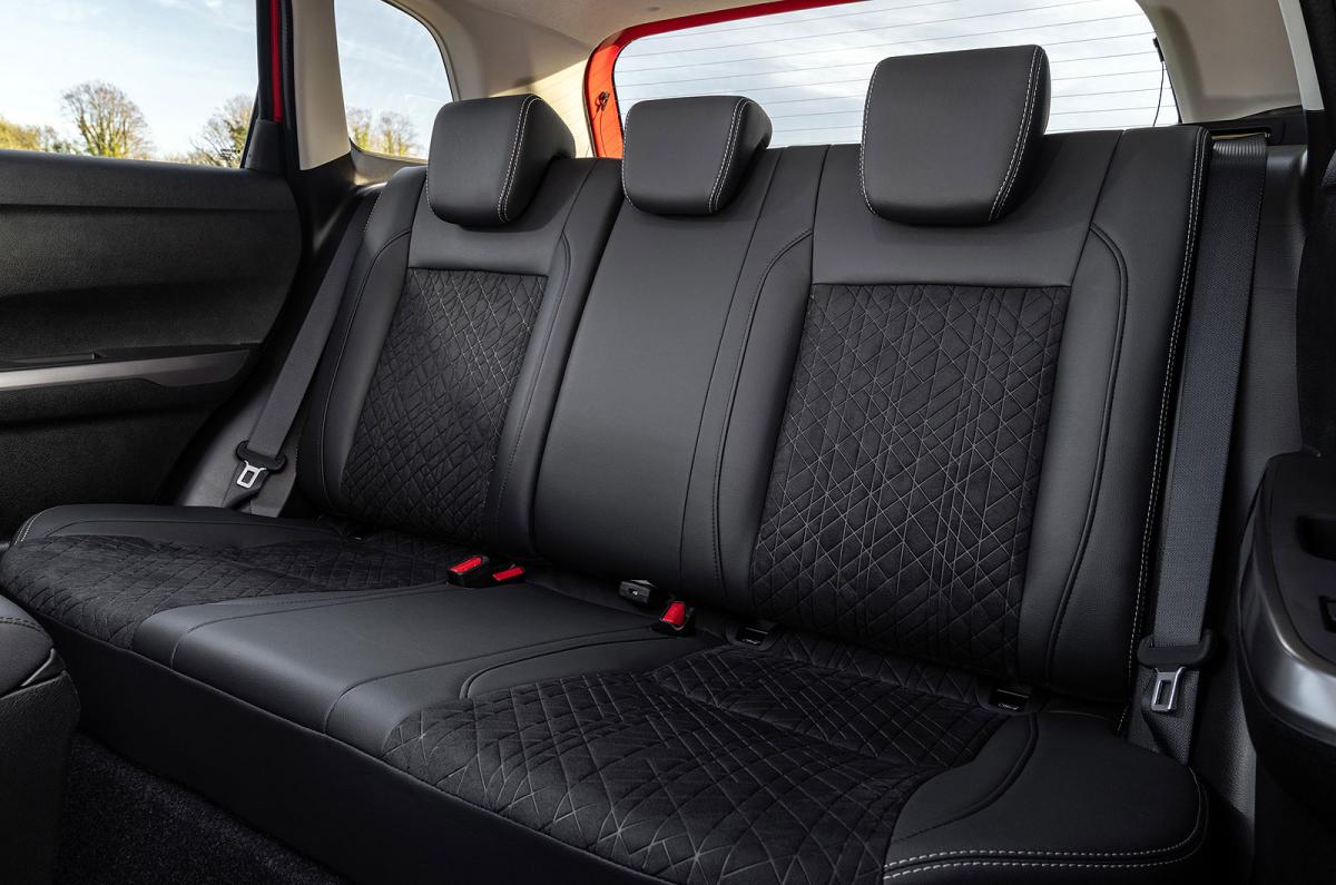 Suzuki Vitara interior back seats