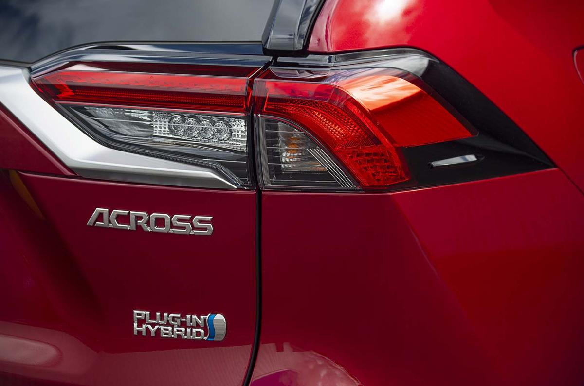 Suzuki Across rear light detail