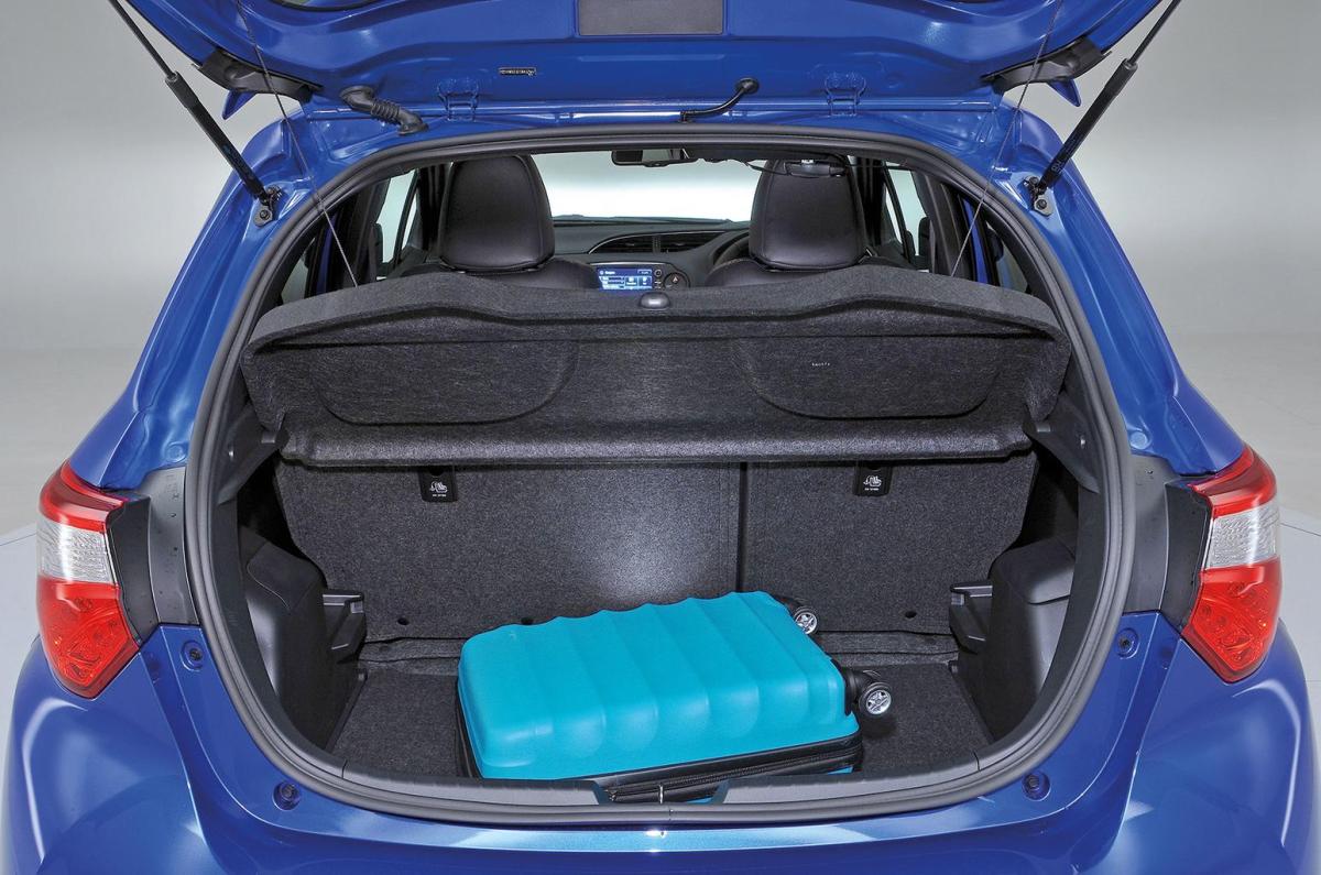 Toyota Yaris boot