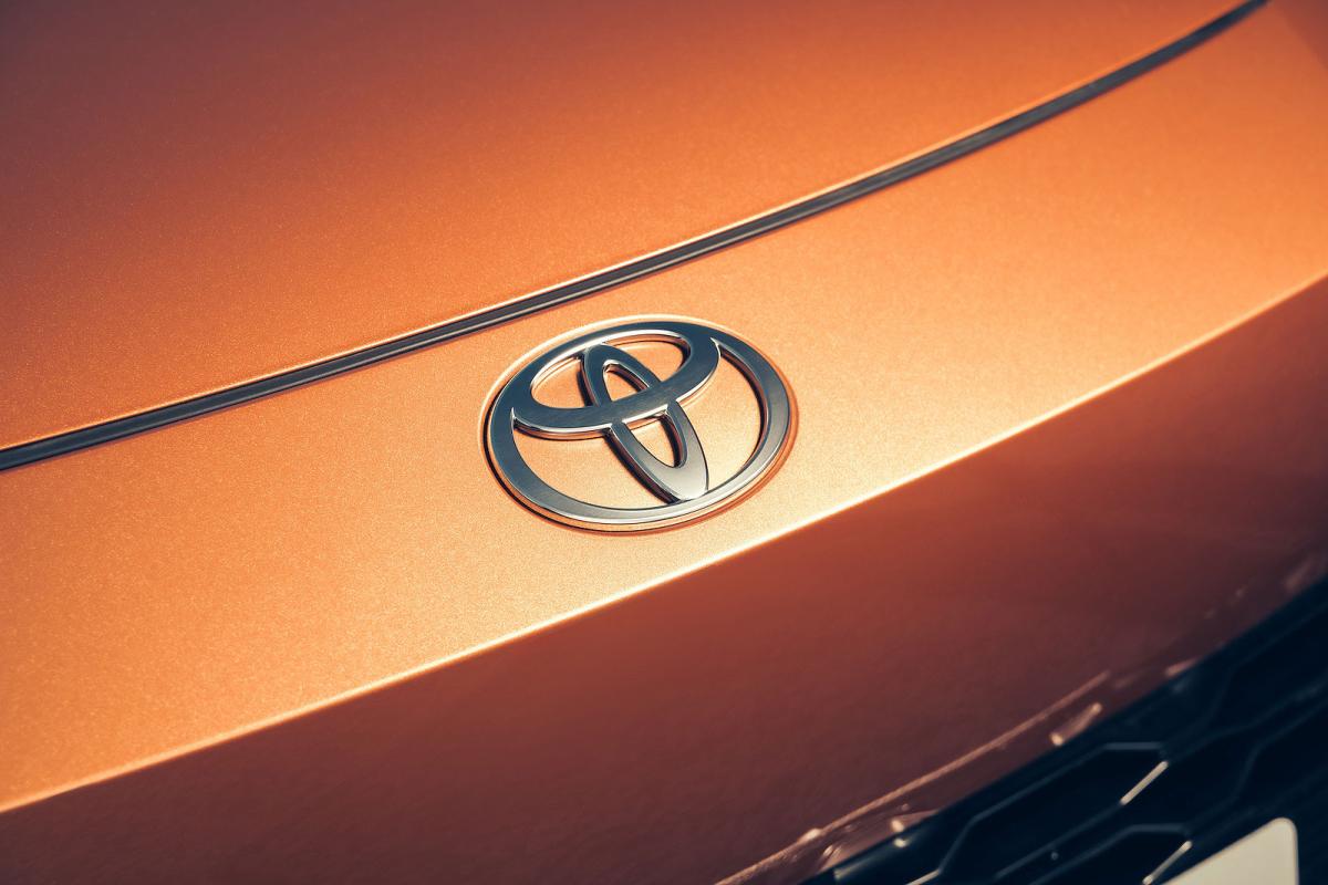Toyota C-HR badge detail