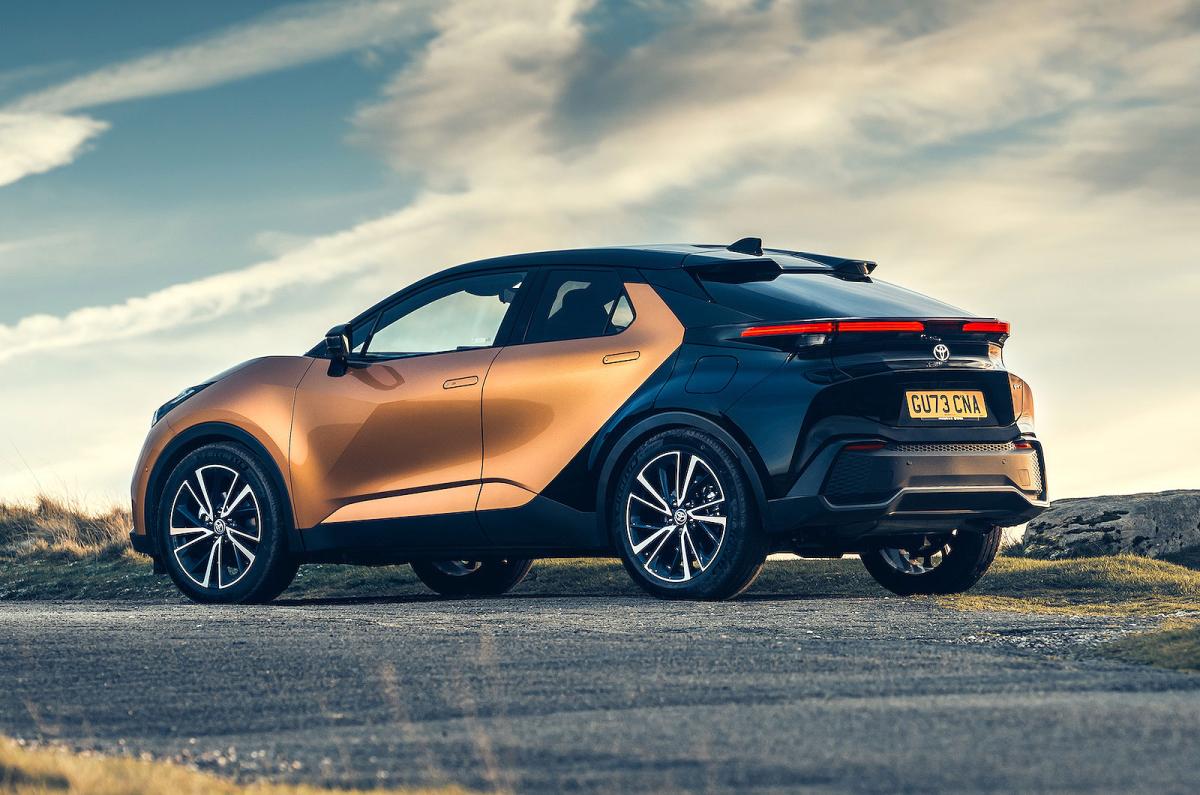 Toyota C-HR rear left static