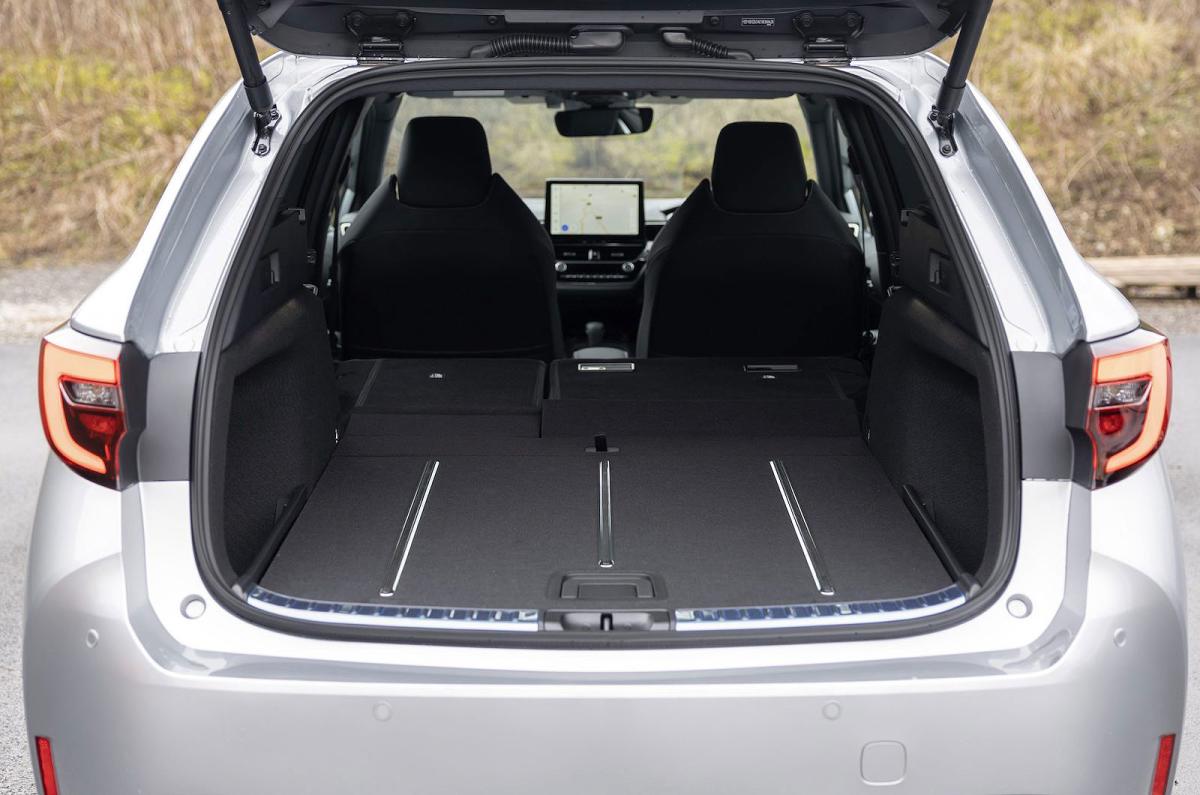 Toyota Corolla Touring Sports boot
