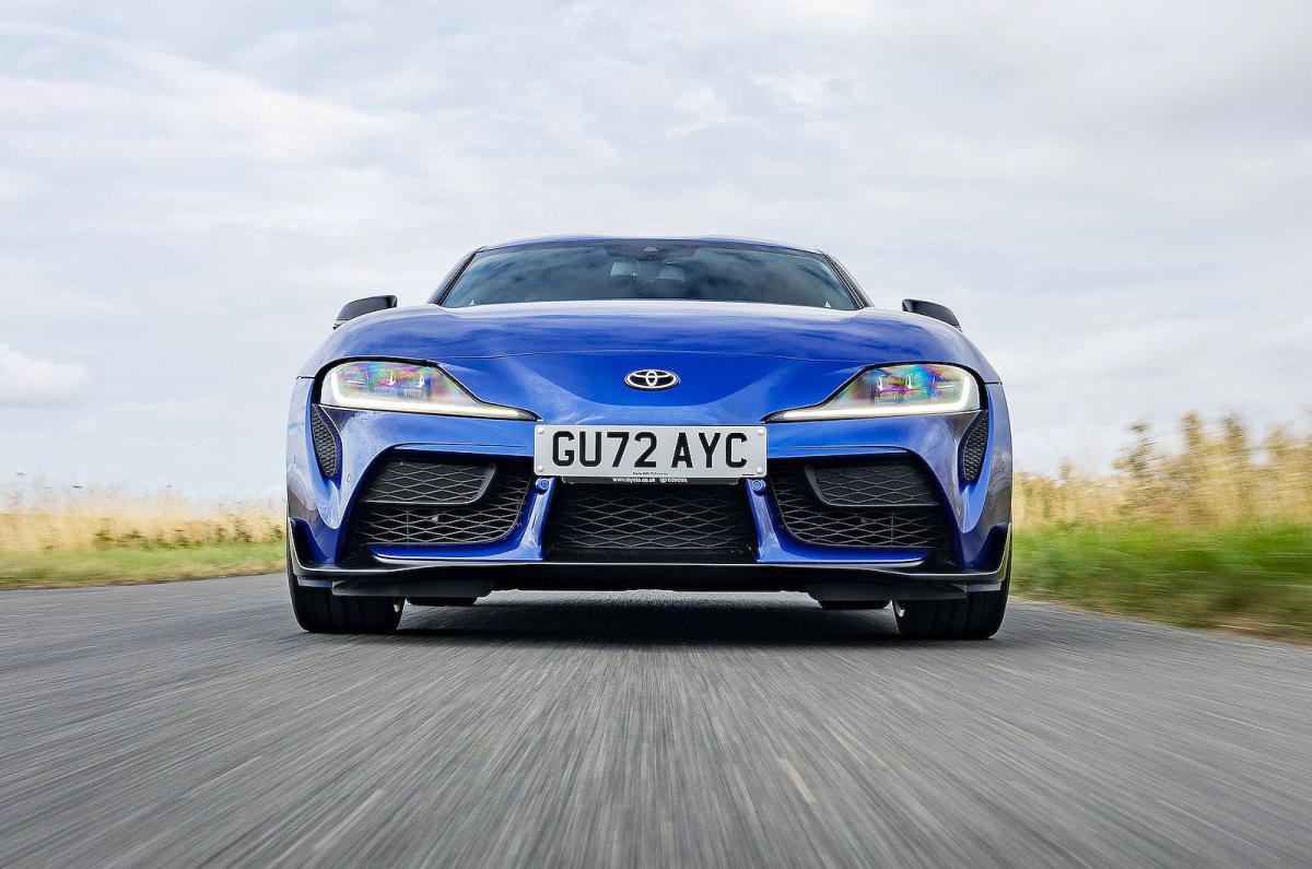 Toyota GR Supra 2022 front tracking