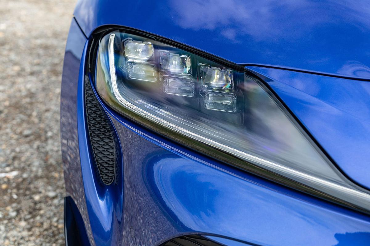 Toyota GR Supra 2022 headlights