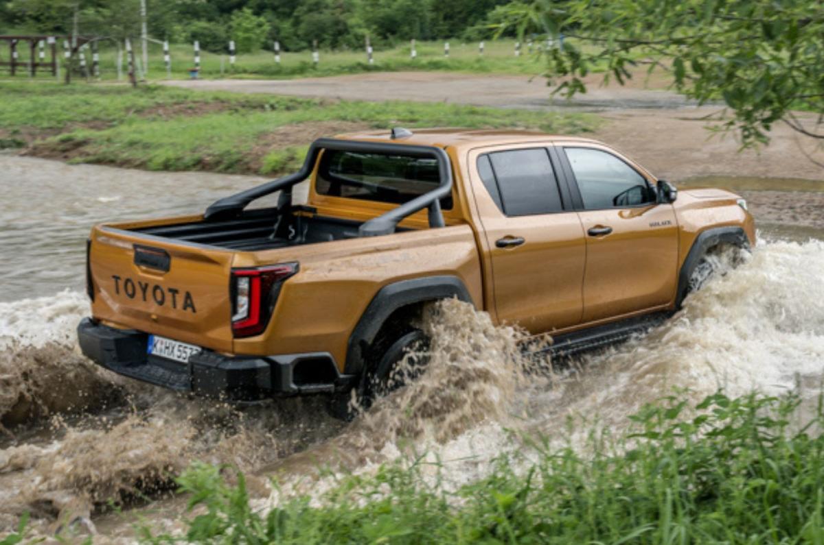 Toyota Hilux rear dynamic