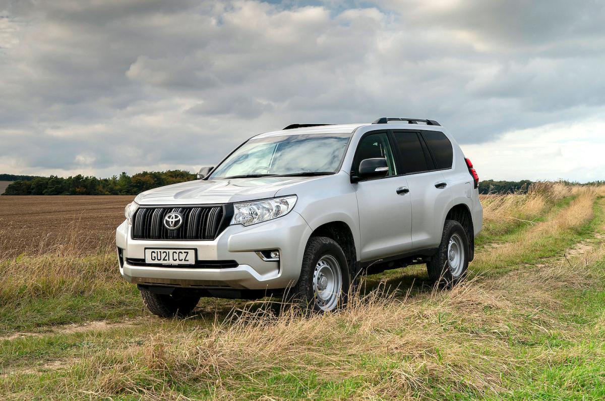 Toyota Land Cruiser Commercial front left static