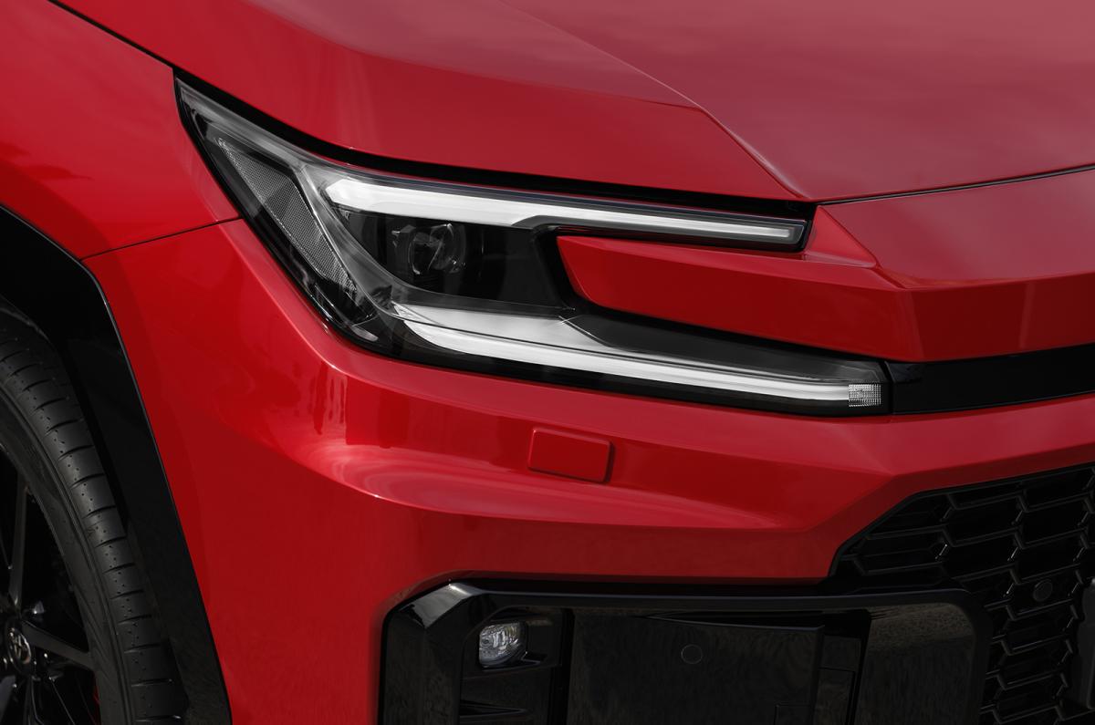 Toyota RAV4 headlight detail