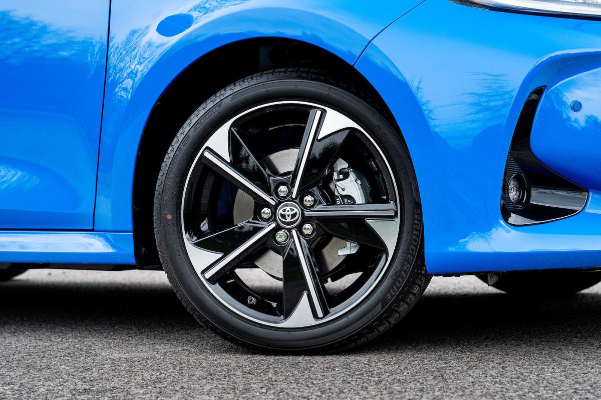 Toyota Yaris alloy wheel detail
