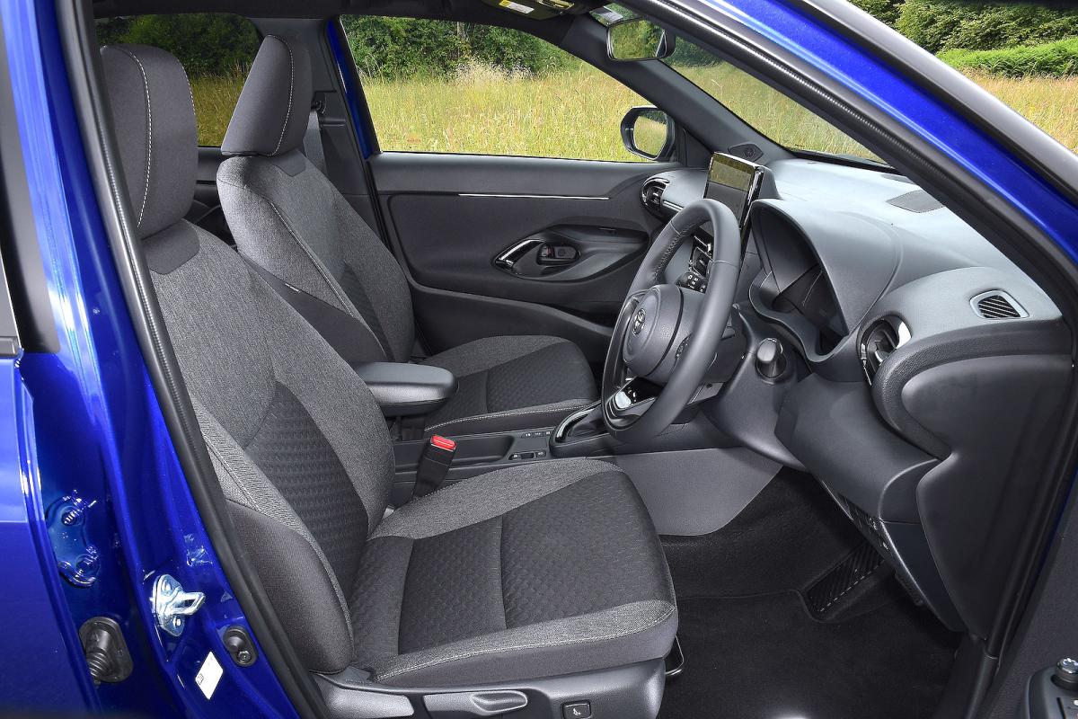 Toyota Yaris Cross front seats