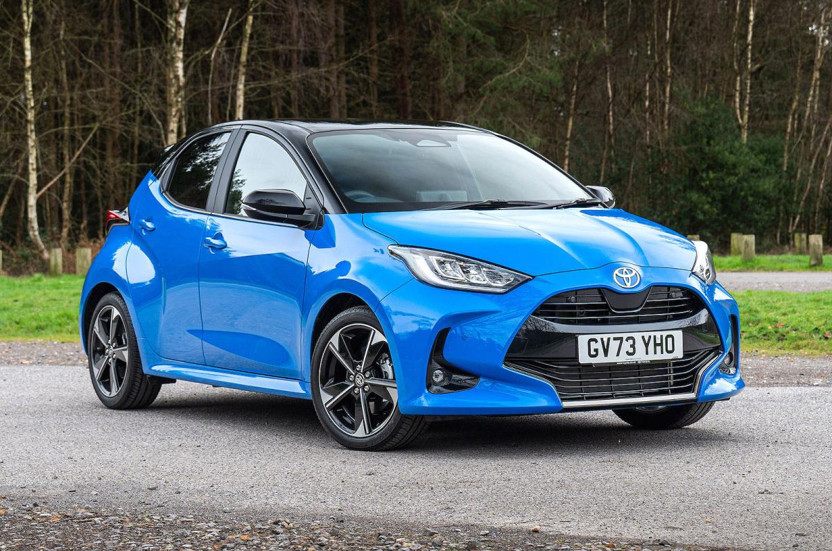 Toyota Yaris front right static