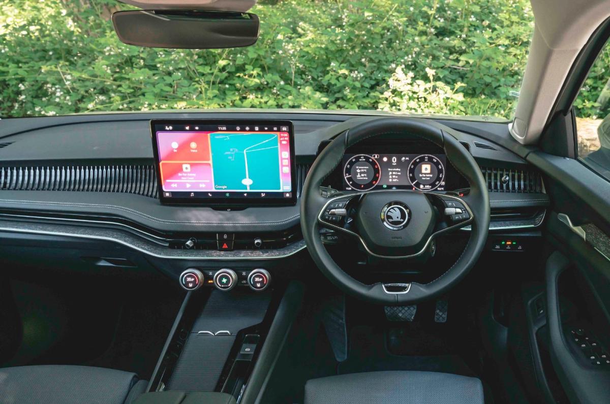 Skoda Superb Estate interior