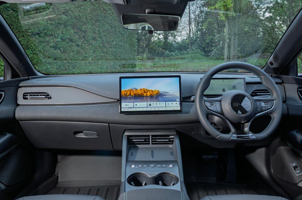 BYD Seal 6 Touring dashboard