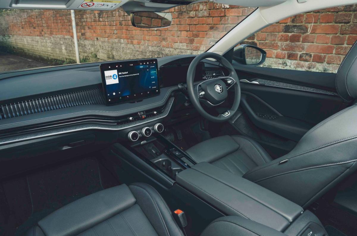 Skoda Superb Estate interior